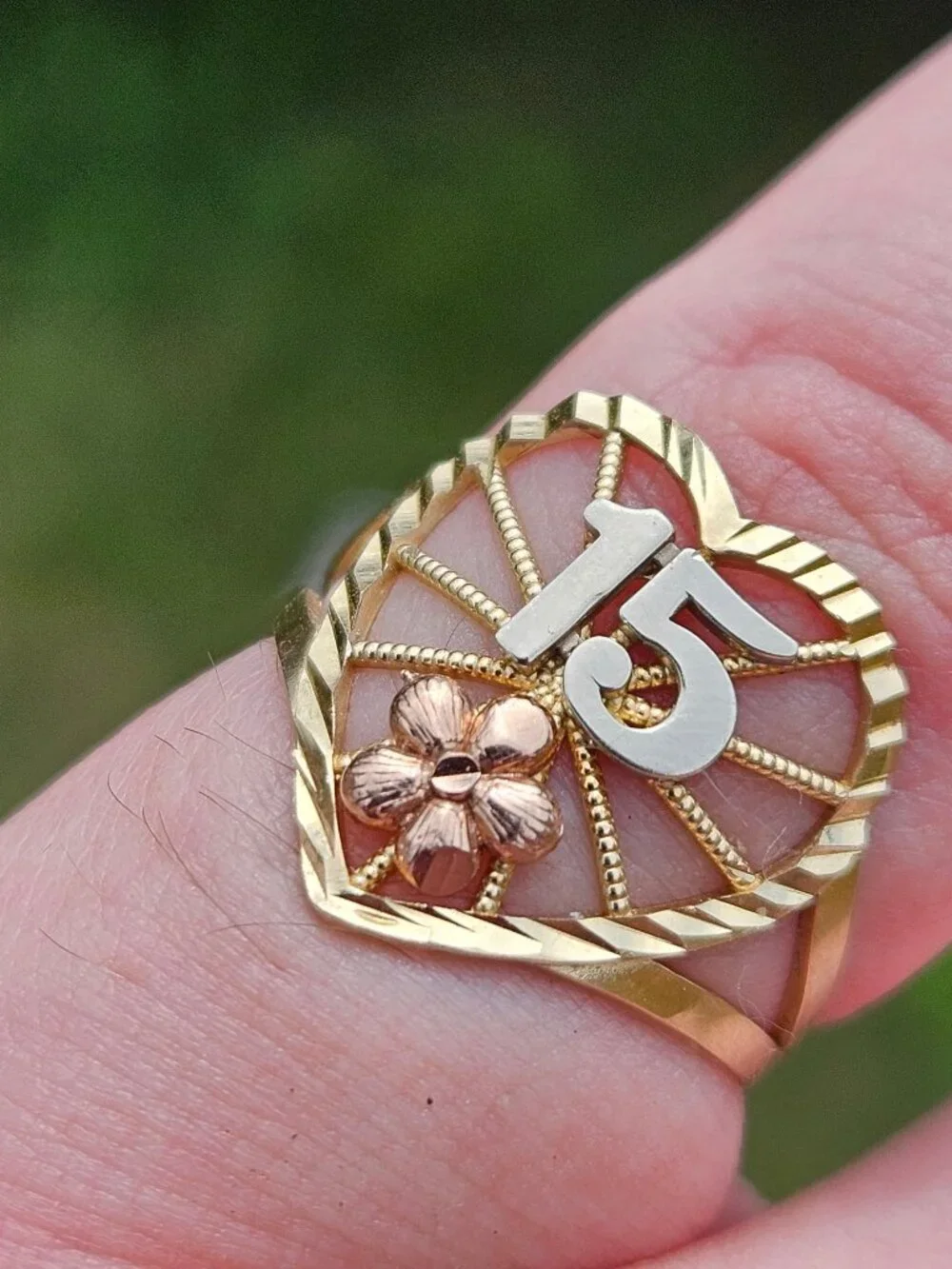 10K Tri-Color 3 Tone Gold Quinceneara 15 Anos Heart Ring Size 5.75